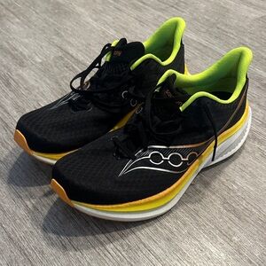 Saucony Endorphin Speed 5 men's size 13